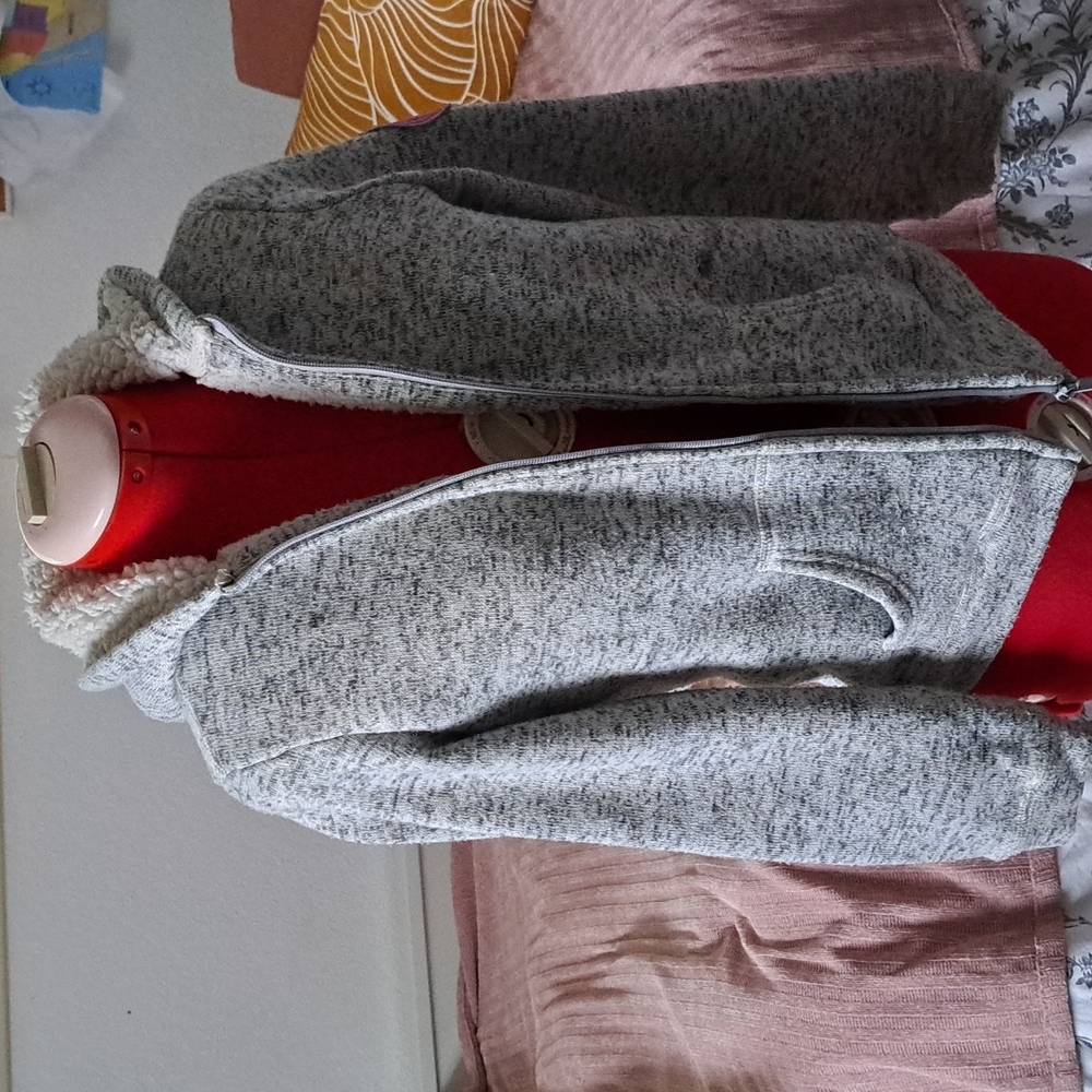 Kid's Grey Sweatshirt